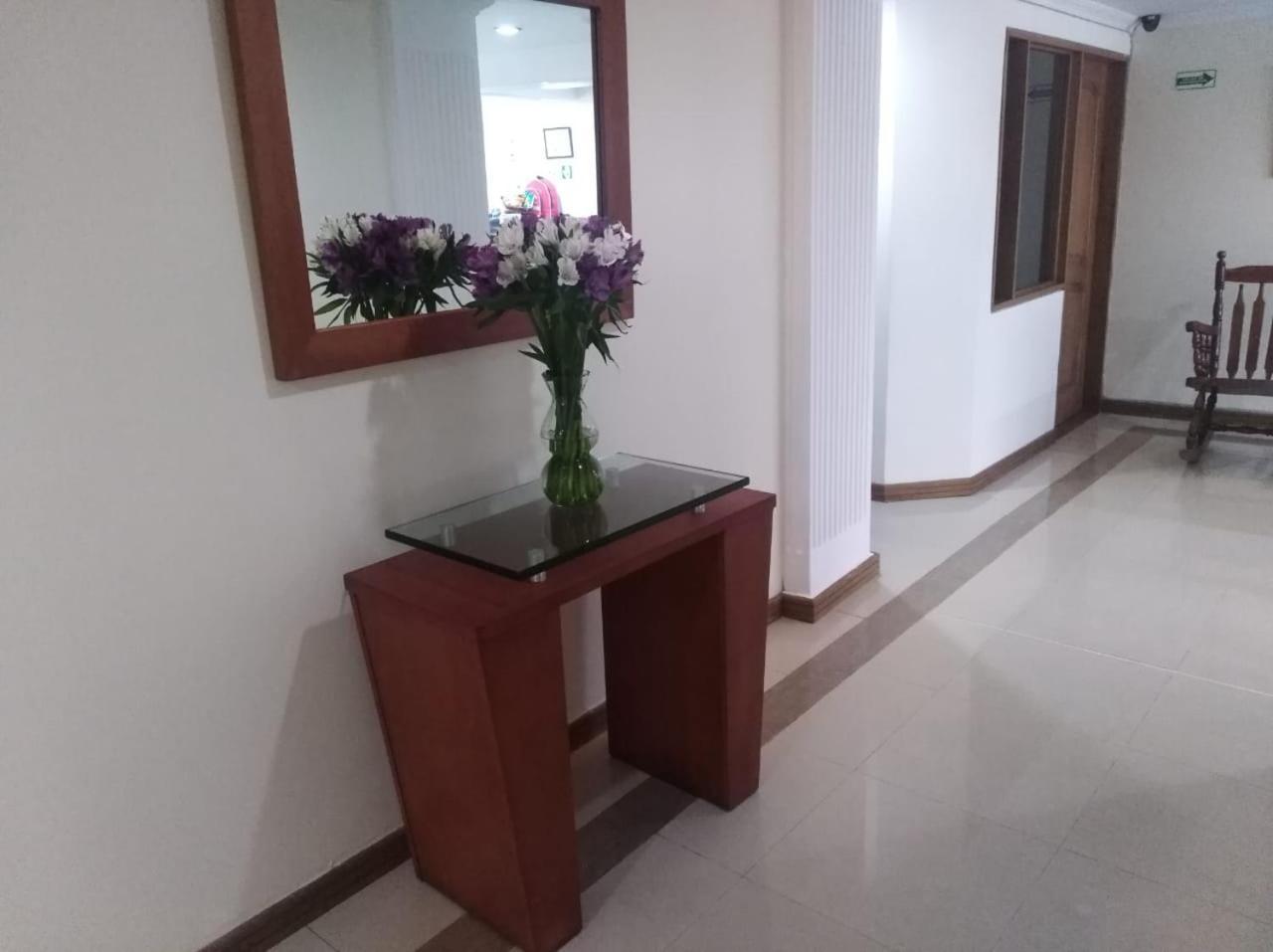 Hotel Casa La Riviera Bogota Bagian luar foto