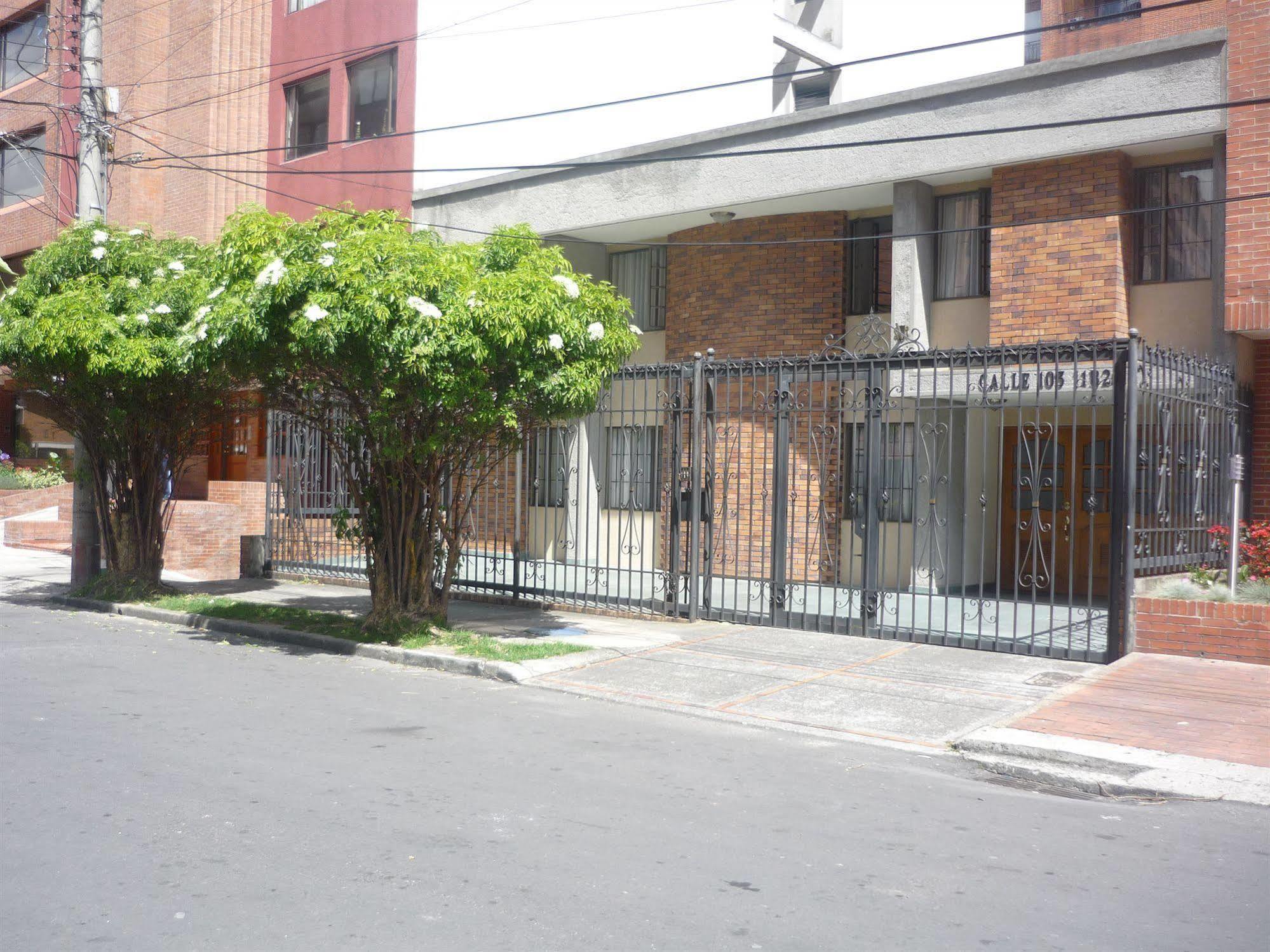 Hotel Casa La Riviera Bogota Bagian luar foto