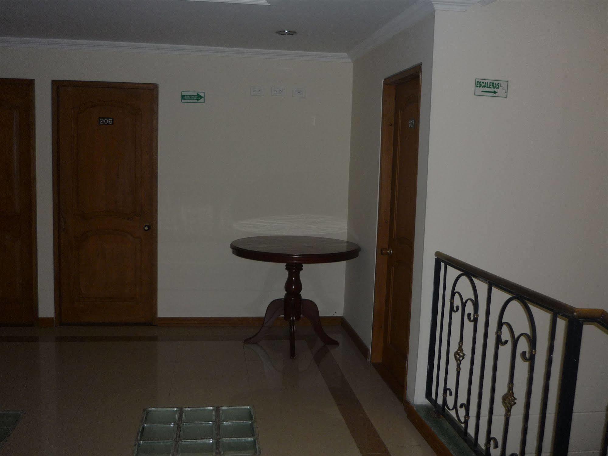 Hotel Casa La Riviera Bogota Bagian luar foto