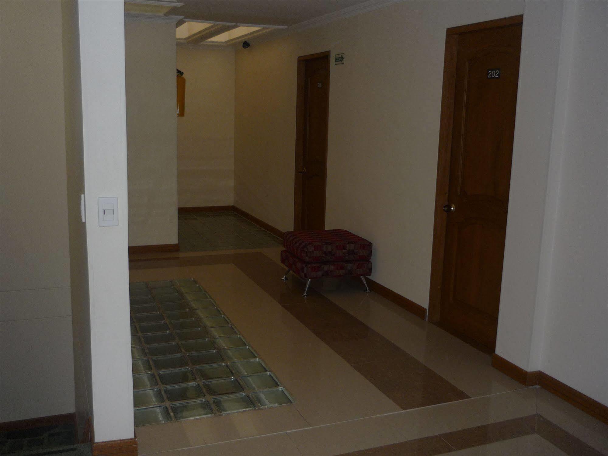 Hotel Casa La Riviera Bogota Bagian luar foto