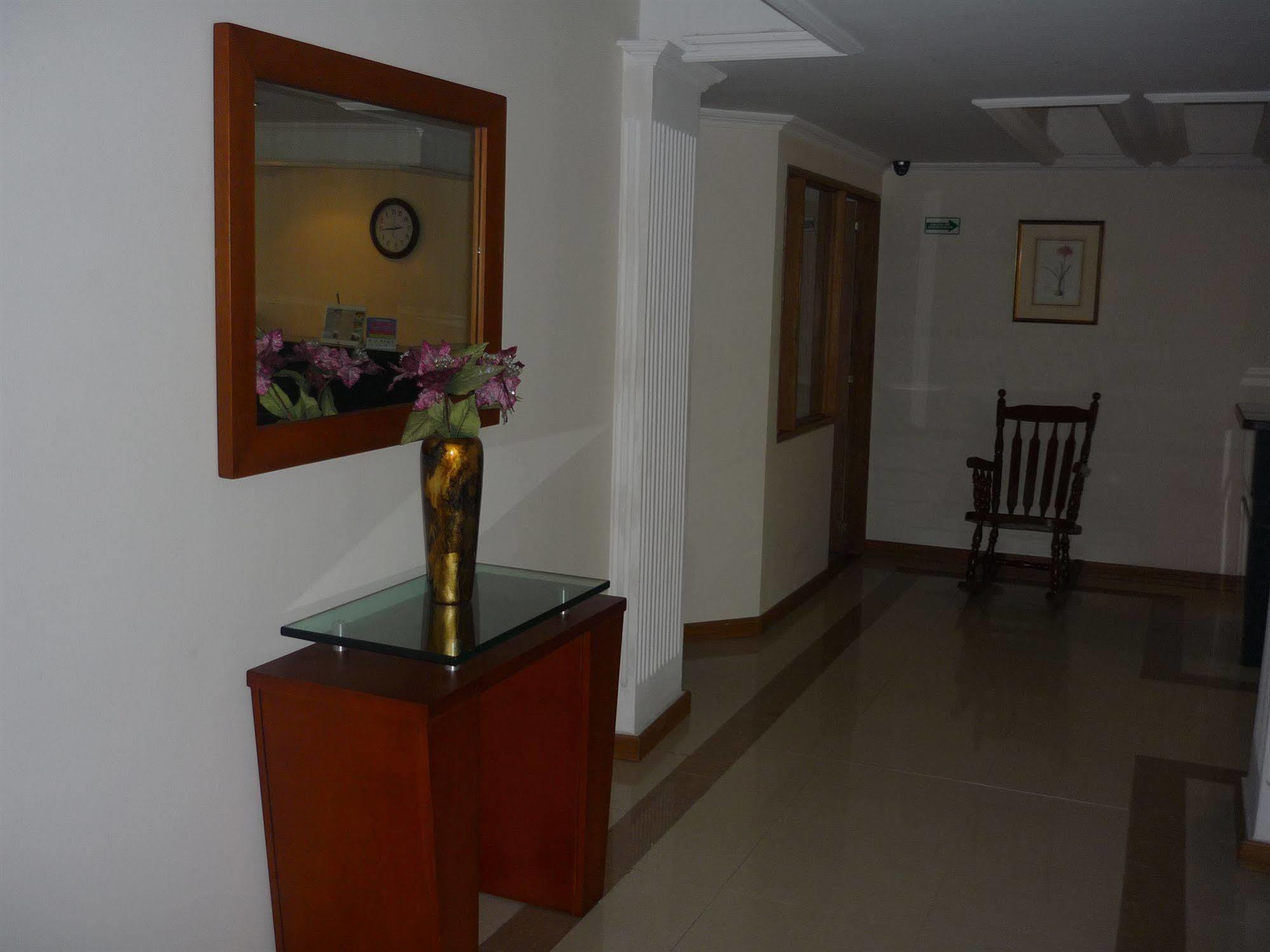 Hotel Casa La Riviera Bogota Bagian luar foto